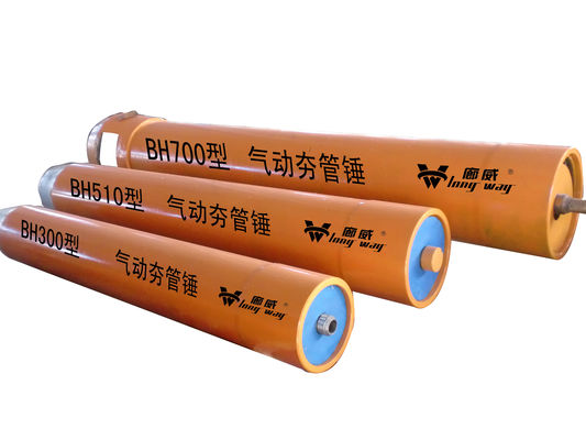 Pipe pneumatique entraînant le marteau de frappe en orange vif