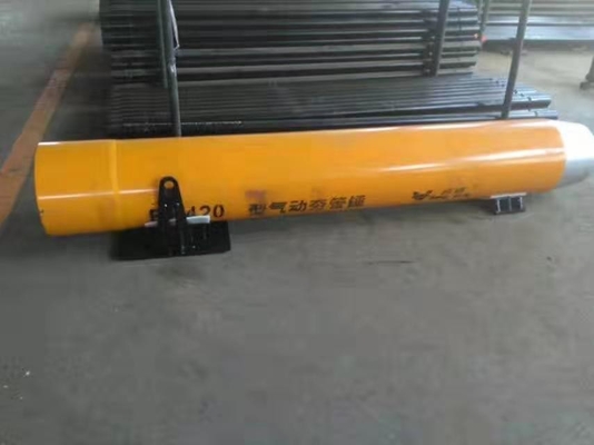 Le marteau de enfoncement du tuyau BH420 pneumatique effectuent la force 800T 2.8m longtemps jaunes